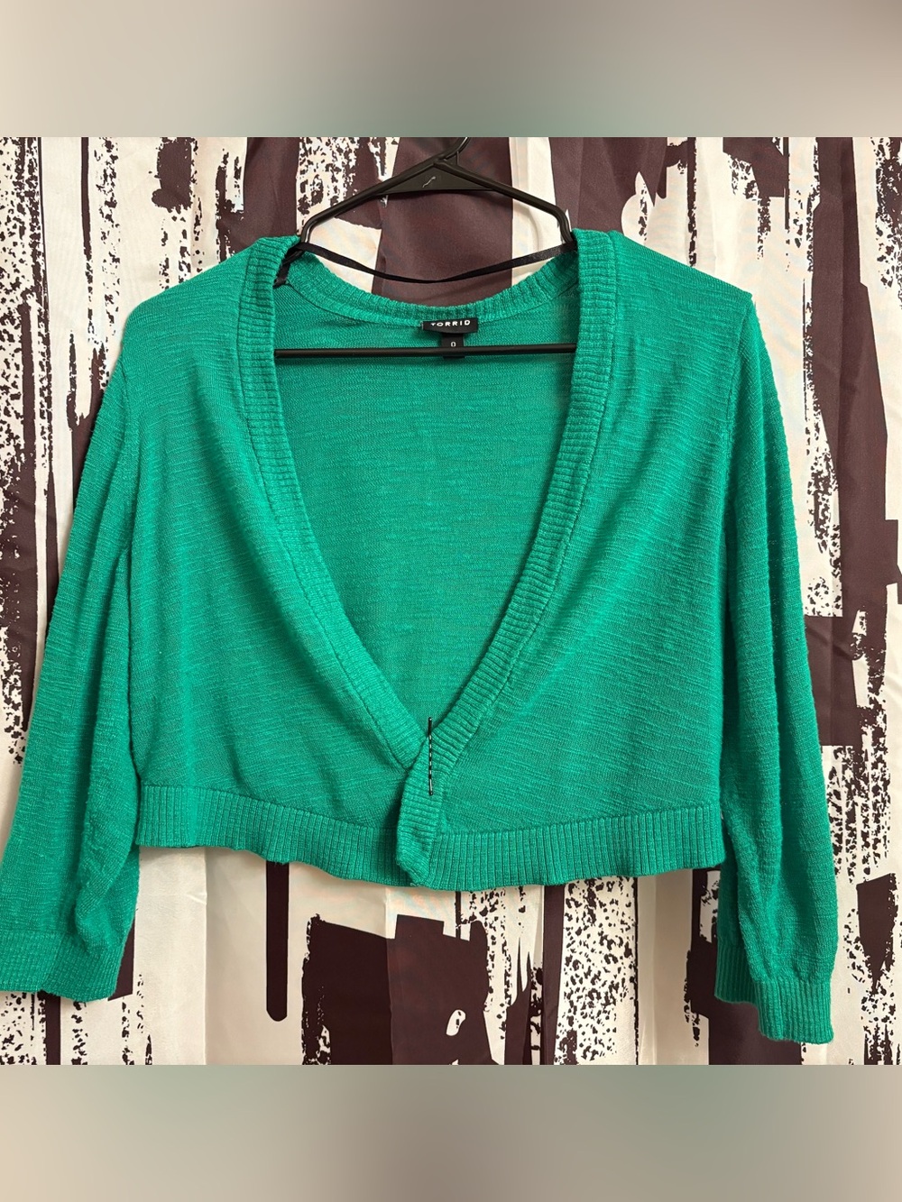 Torrid 3/4 sleeve open front cropped shrug